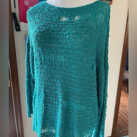 NWT BOUTIQUE DISTRESSED TURQ TEAL COLOR SWEATER. HAS DISTRESSED HOLES - Picture 3 of 7